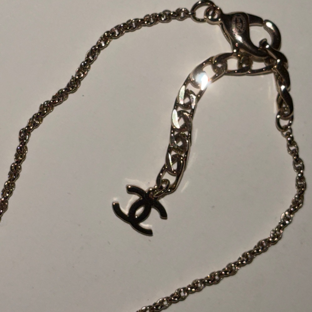 COCO gold crystal interlocking CC Star chain necklace - Picture 6 of 9